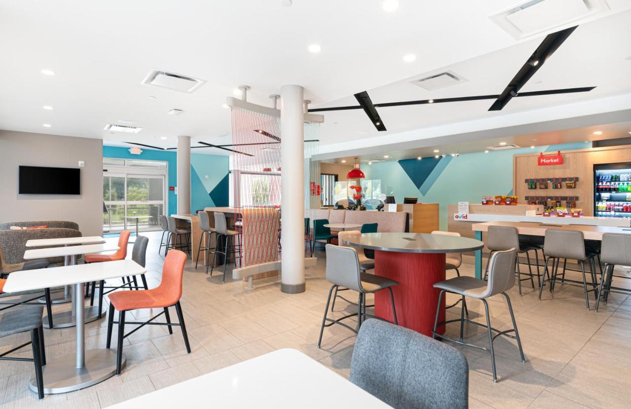 Avid Hotel Summerville By Ihg Exteriör bild
