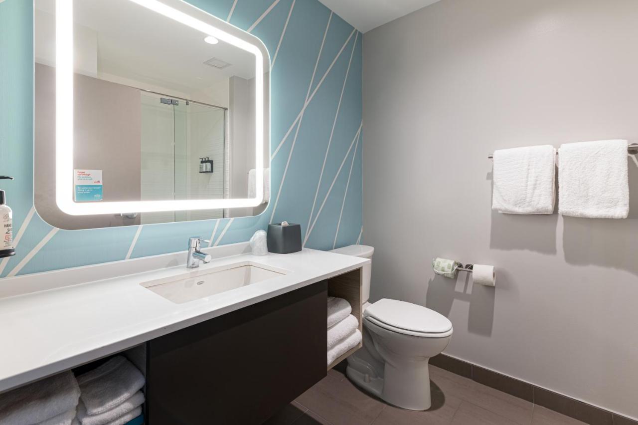 Avid Hotel Summerville By Ihg Exteriör bild
