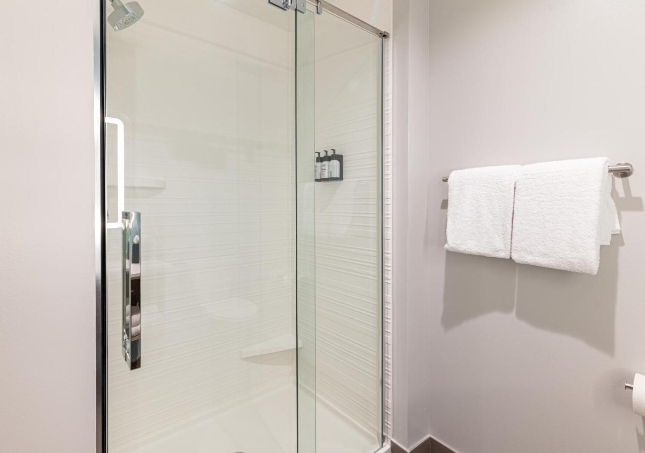 Avid Hotel Summerville By Ihg Exteriör bild