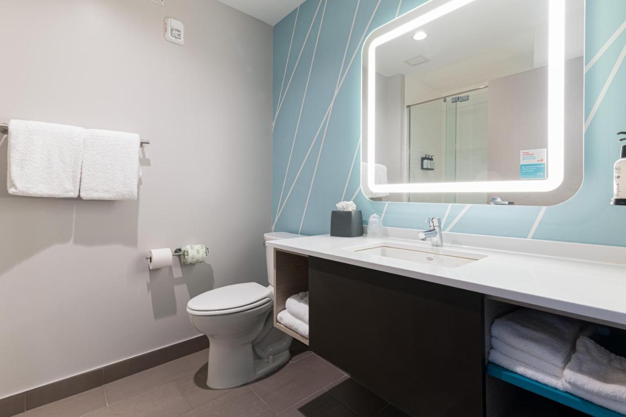 Avid Hotel Summerville By Ihg Exteriör bild